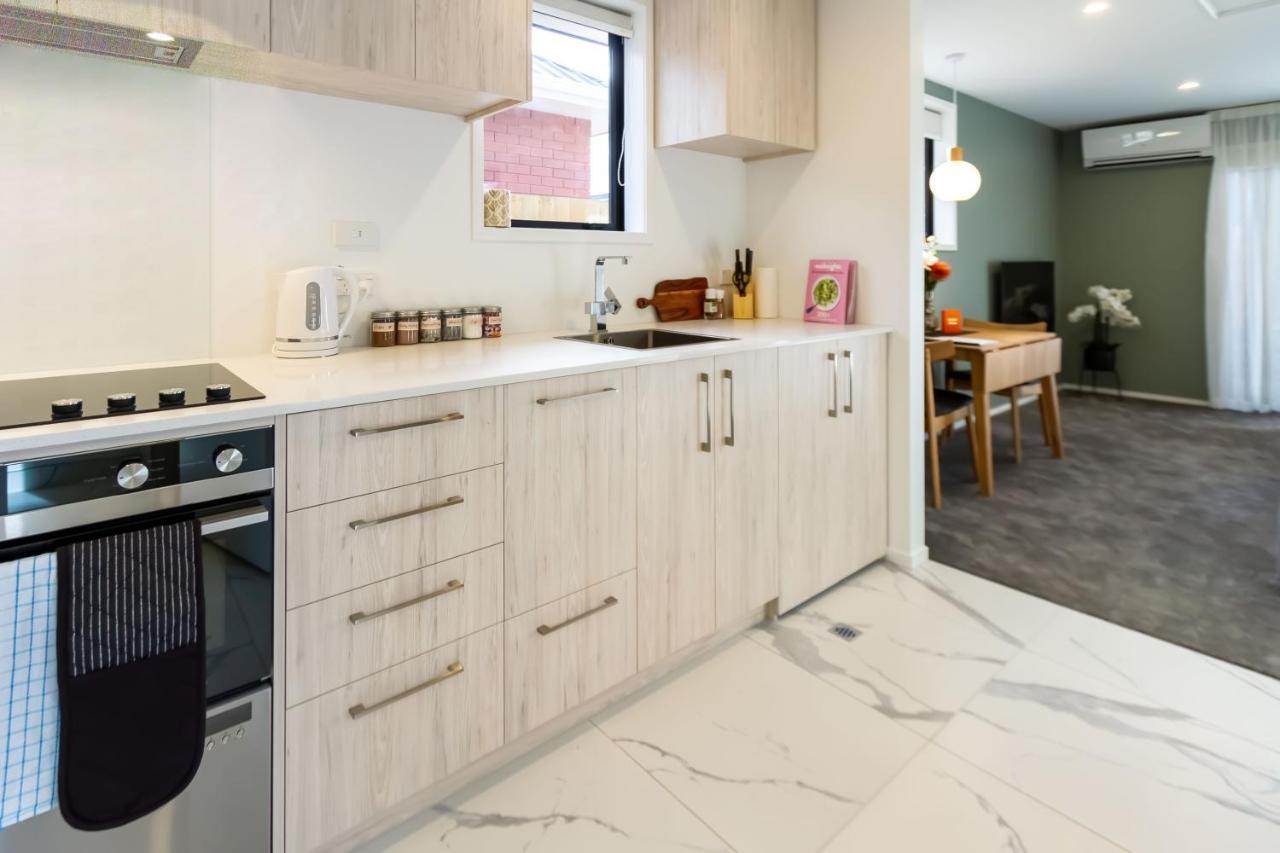 Luxury Escape For 2, Single Level Studio, Papanui クライストチャーチ エクステリア 写真
